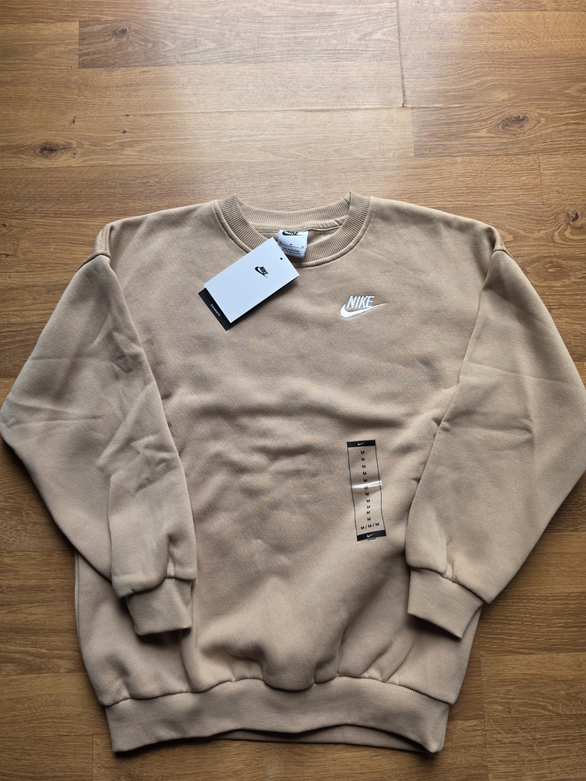Nike Sportswear Crewneck Fleece Sweatshirt Embroidered Logo Beige Kid’s M
