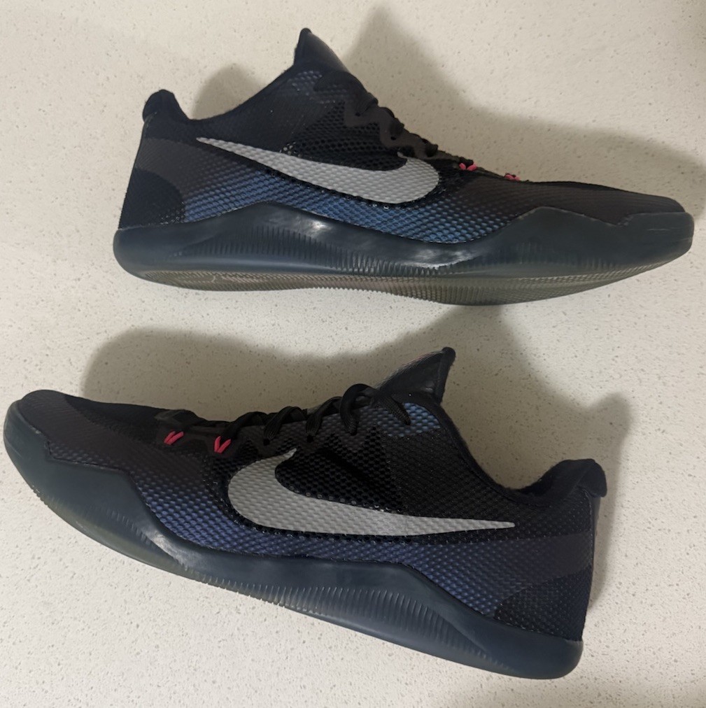 NIKE KOBE XI low Invisibility cloak basketball sneakers gray/pink men’s size 14