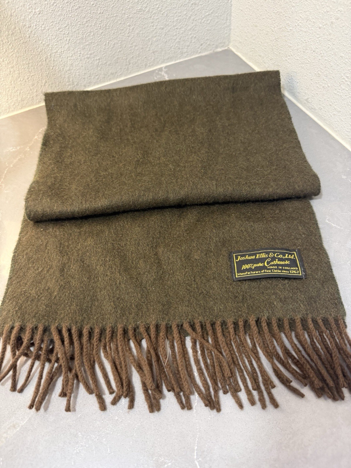 Vintage Joshua Ellis & Co. LTD – Dark Army Green 100% Cashmere Scarf (England)