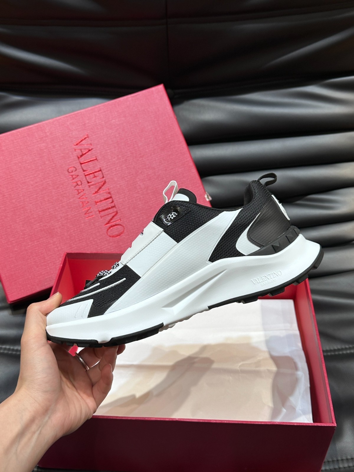 Valentino Garavani Black White Knit Sneakers Running Shoes EU 38-45 With Box New