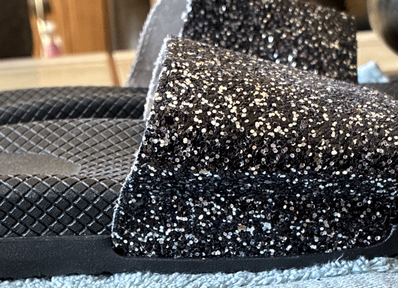 Women’s Black Glitter Slide Sandals Open Toe Slip-On Synthetic US 10