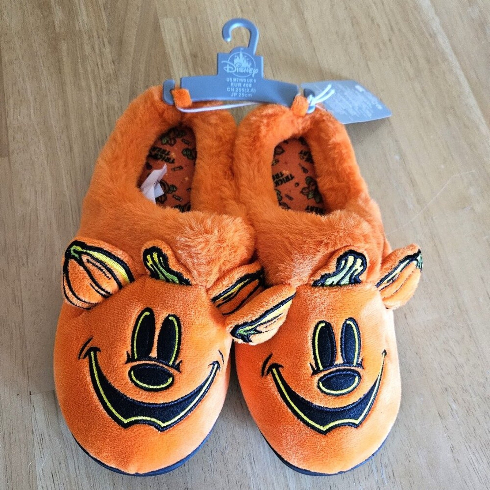 Disney Mickey Mouse Halloween Plush Slippers for Adults size W9 M7 NWT
