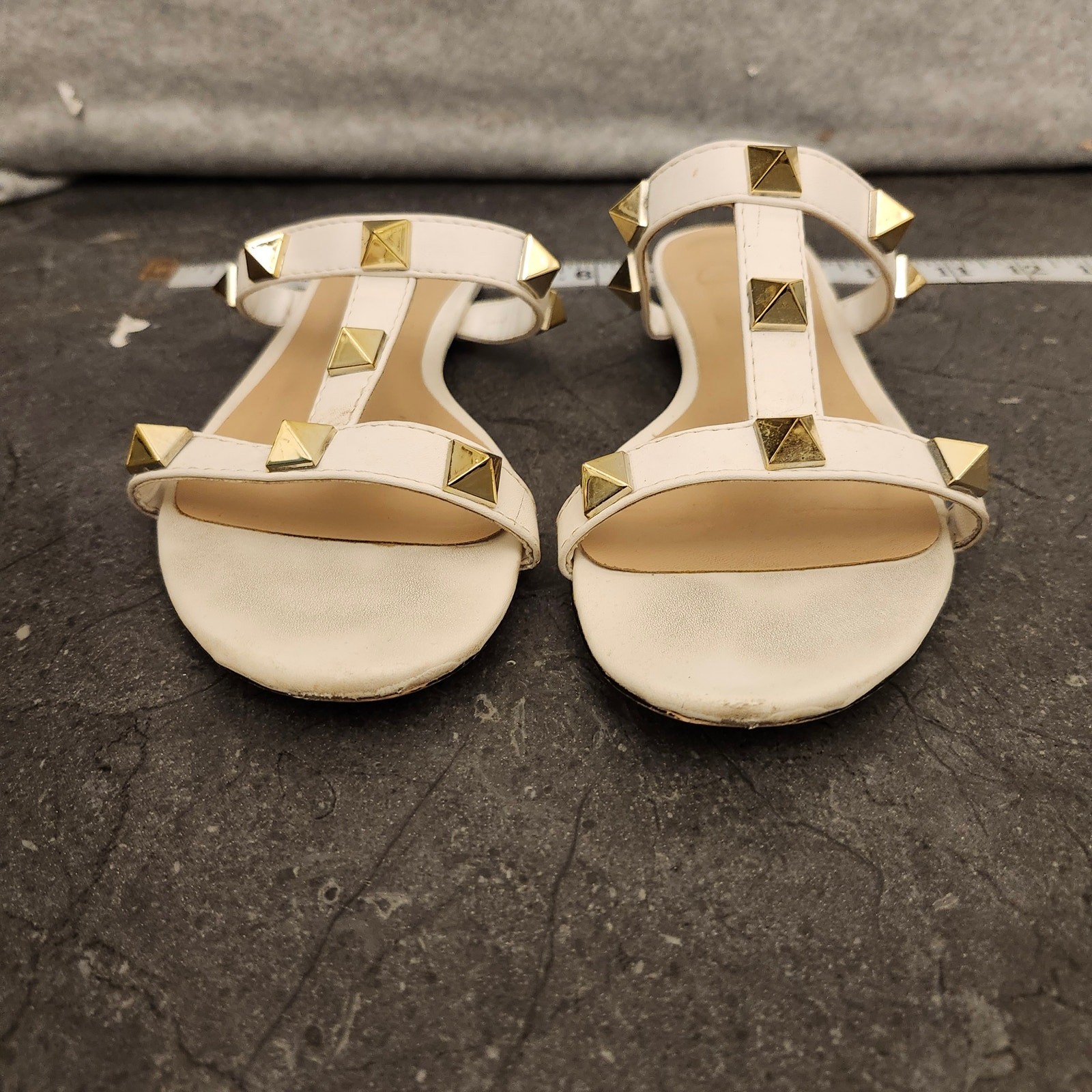 Valentino Garavani Roman Stud Flat Sandals Women’s Size 36 White Studs Sandals