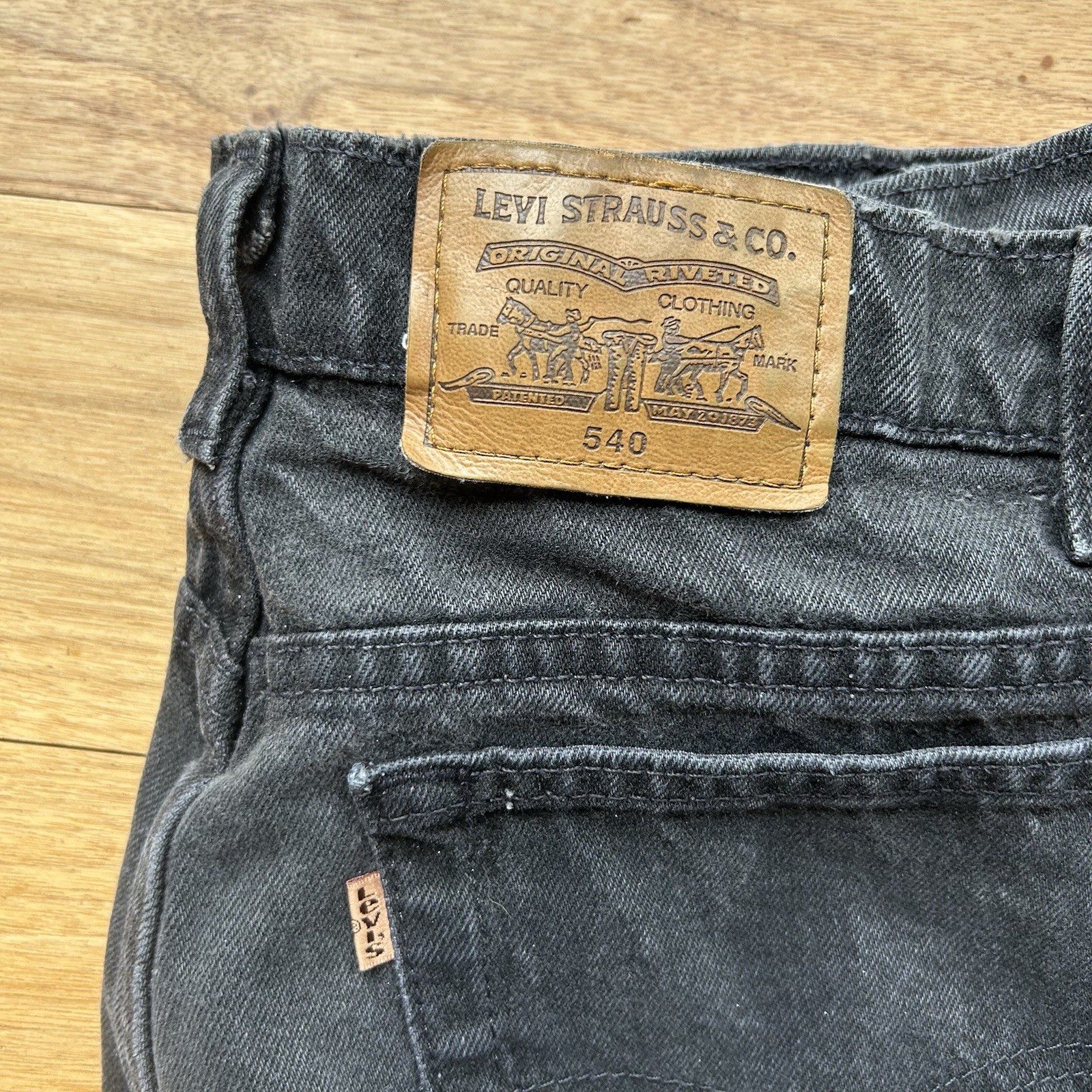 Vintage 1993 Levi’s 540 Jeans Men’s 36×32 Relaxed Fit Tapered USA Brown Tag 90s