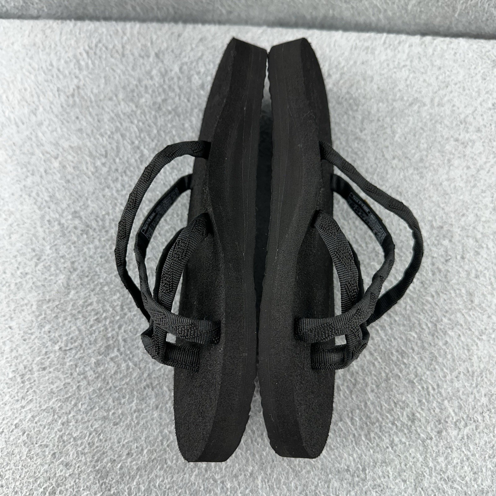 Teva Olowahu Flip Flop Sandals Women’s Size 8 Black Strappy Mush Footbed Slip On