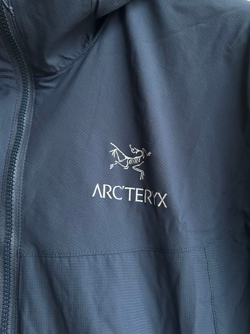 ARC’TERYX Atom SL Hoody Navy Size M Insulated Lightweight Jacket