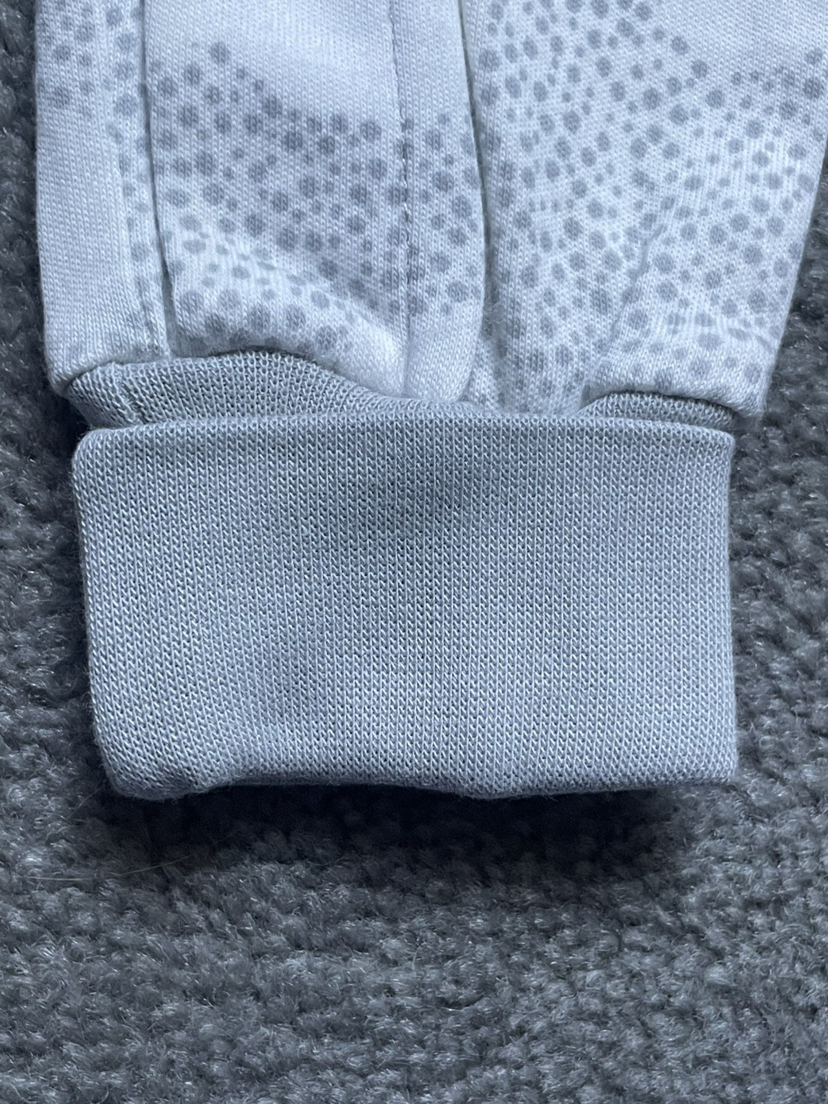POLARN O PYRET CLOUD PATTERN BABYGROW SLEEPSUIT ALL-IN-ONE GREY WHITE SZ 1-2 MO
