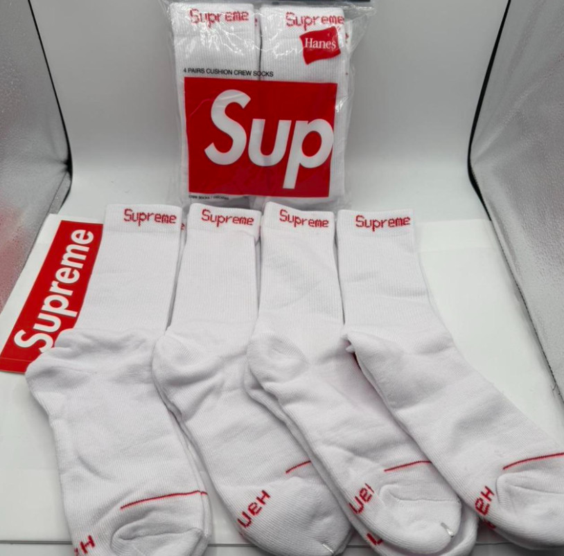 Supreme X Hanes Crew Socks – White, Pack of 4 NEW