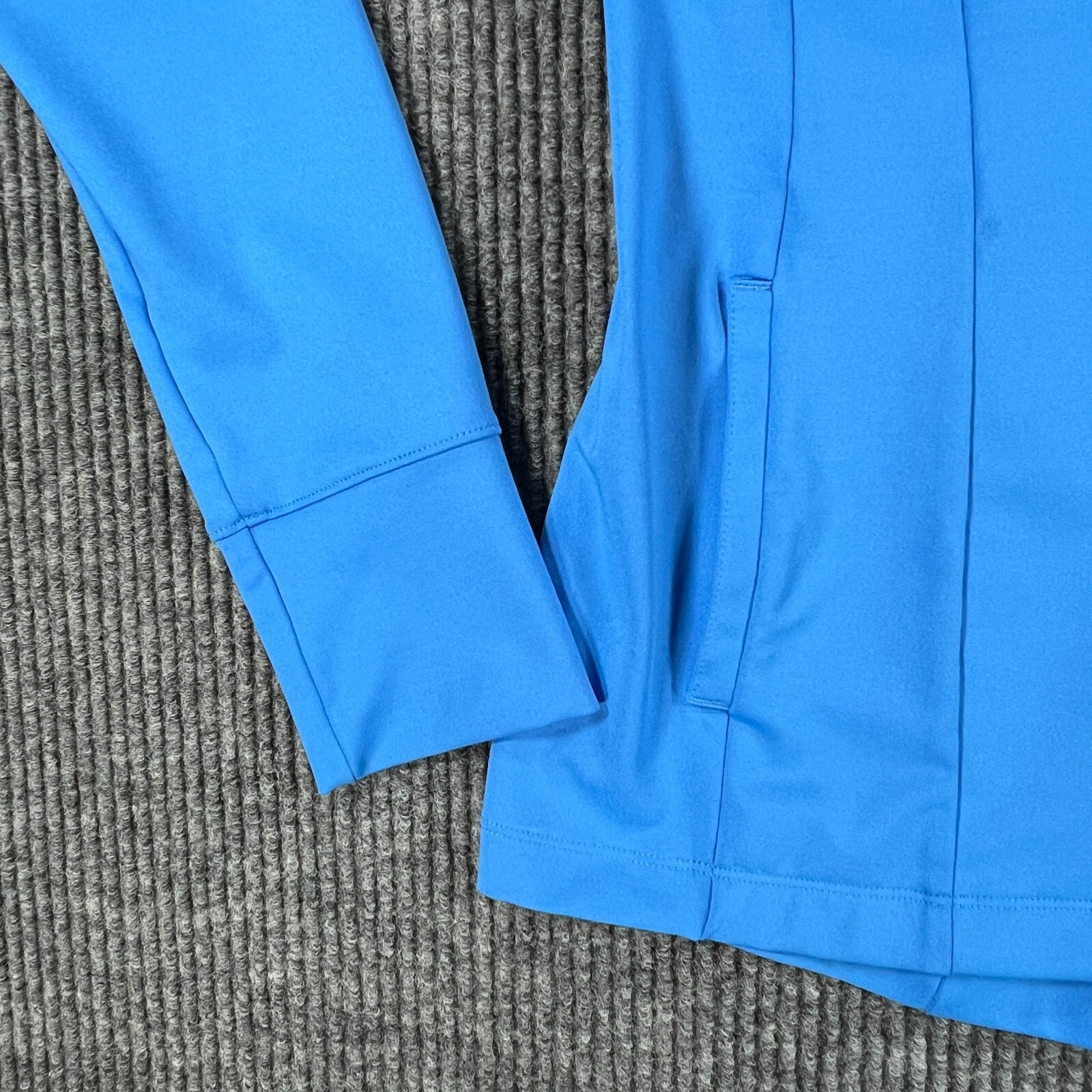 Under Armour Shirt Womens Medium Blue Long Sleeve Full Zip Mock Neck All Seasons