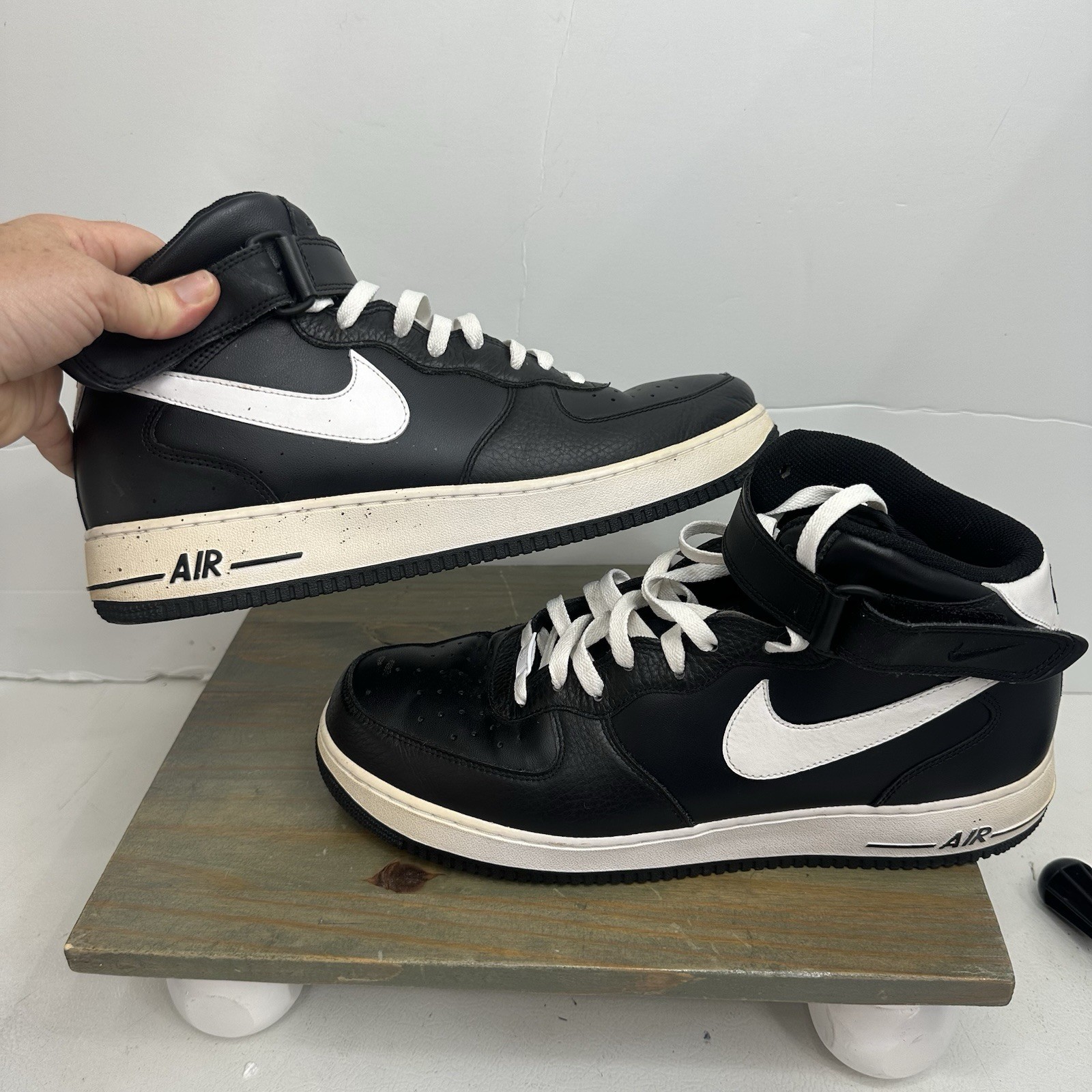 Nike Air Force 1 Mid ’07 Black 2011 US Men’s size 14 315123-010 *vintage* Lace