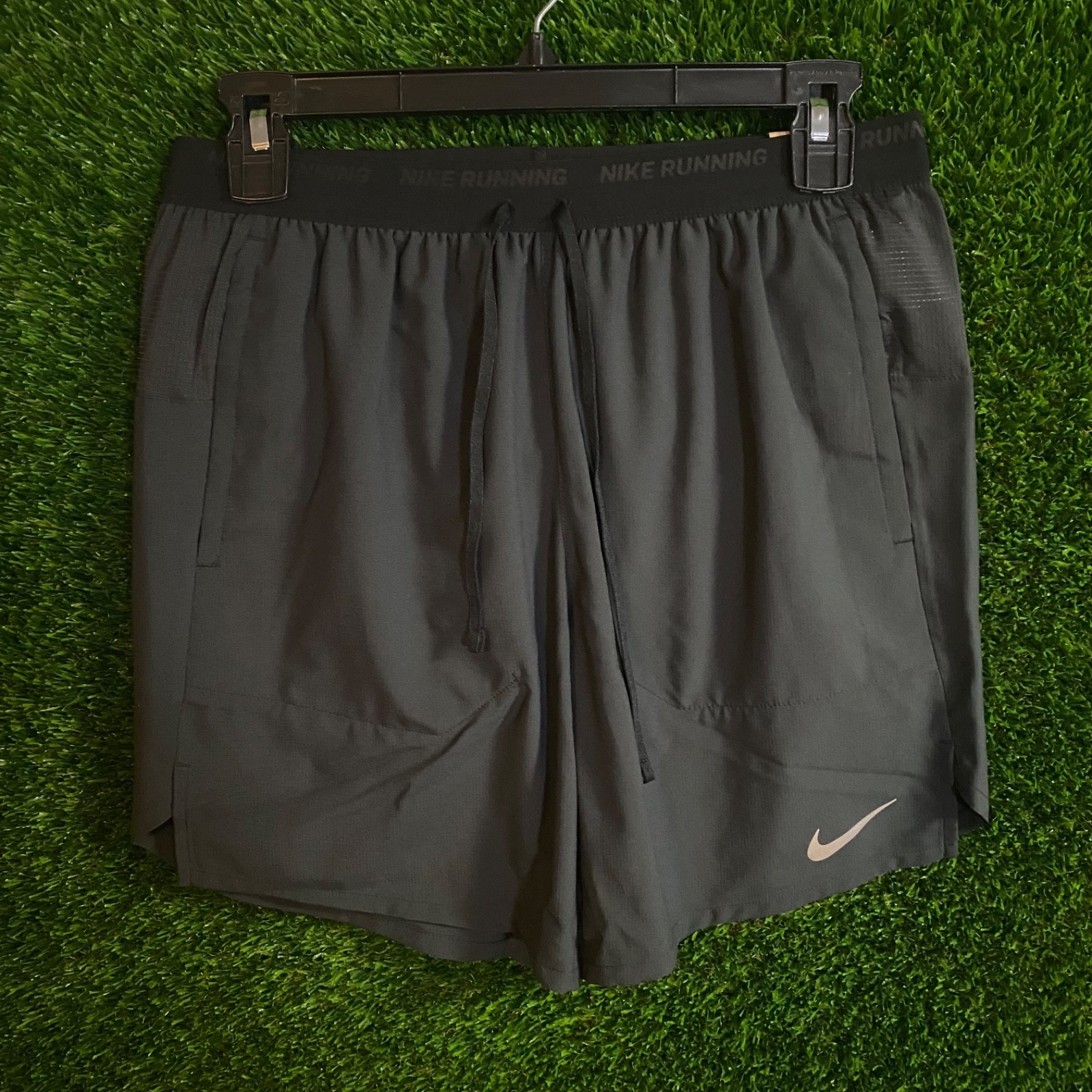 Nike Stride Dri-FIT Mens 7″ Brief-Lined Running Athletic Shorts Black DM4761-010