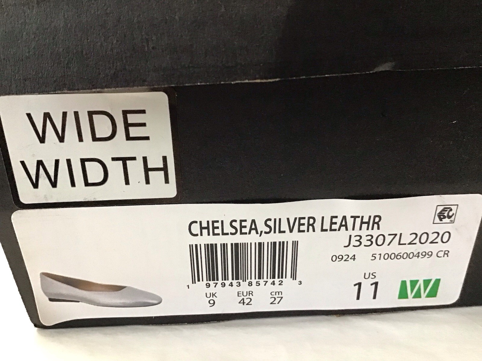 New Naturalizer Chelsea Size 11 Wide Leather Flats Pewter Silver Metallic (N70)