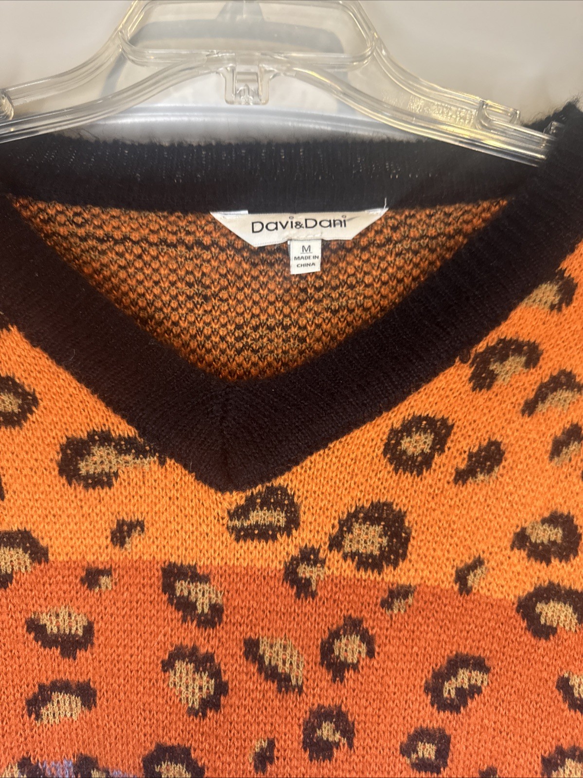 Davi & Dani Color Block Ombré Animal Print V Neck Sweater Sz M Art To Wear