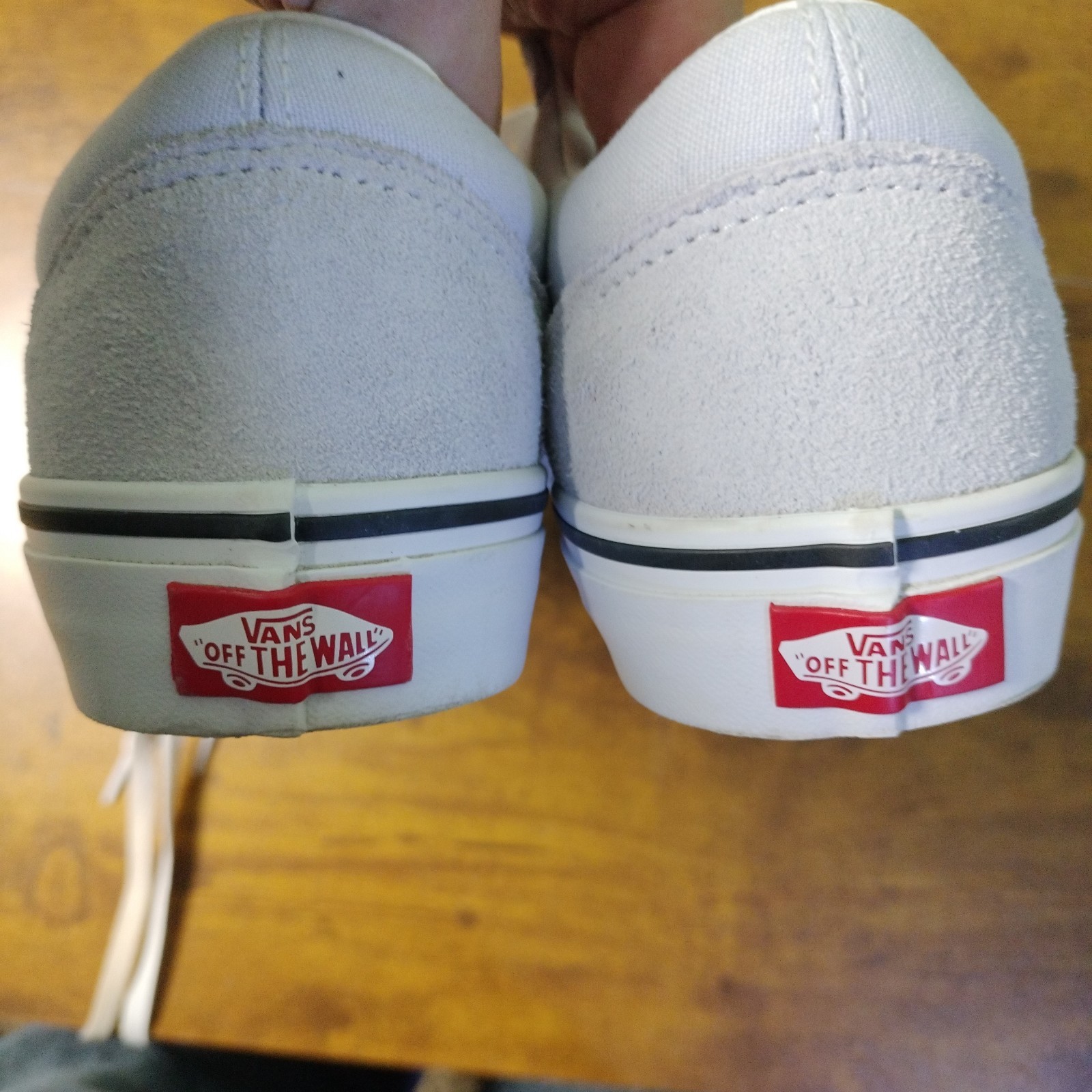Old Skool Light Gray And White Suede/Canvas Vans Sneaker Size US 9.5 – Unisex