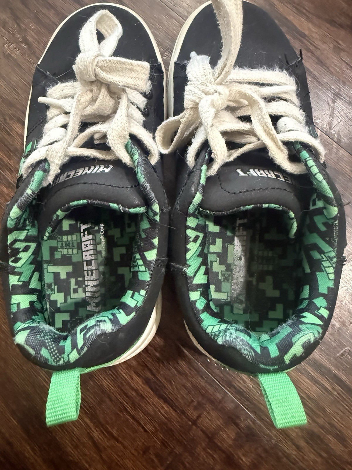Minecraft Black Green Low Top Lace-Up Sneakers Logo Unisex Kids US 11