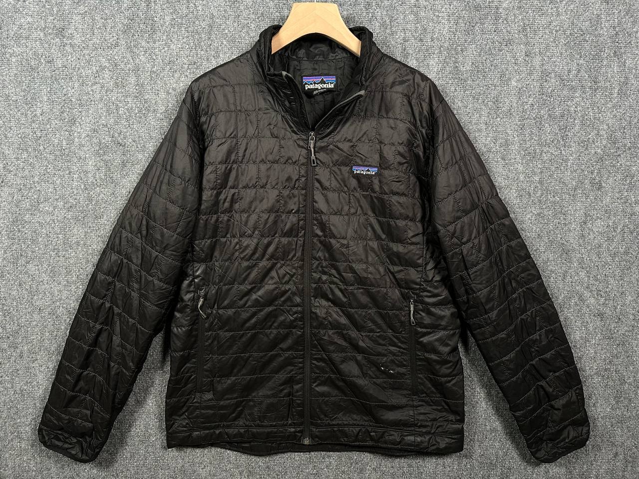 Patagonia Men’s Nano Puff Jacket Black Insulated Puffer Full Zip Size Large