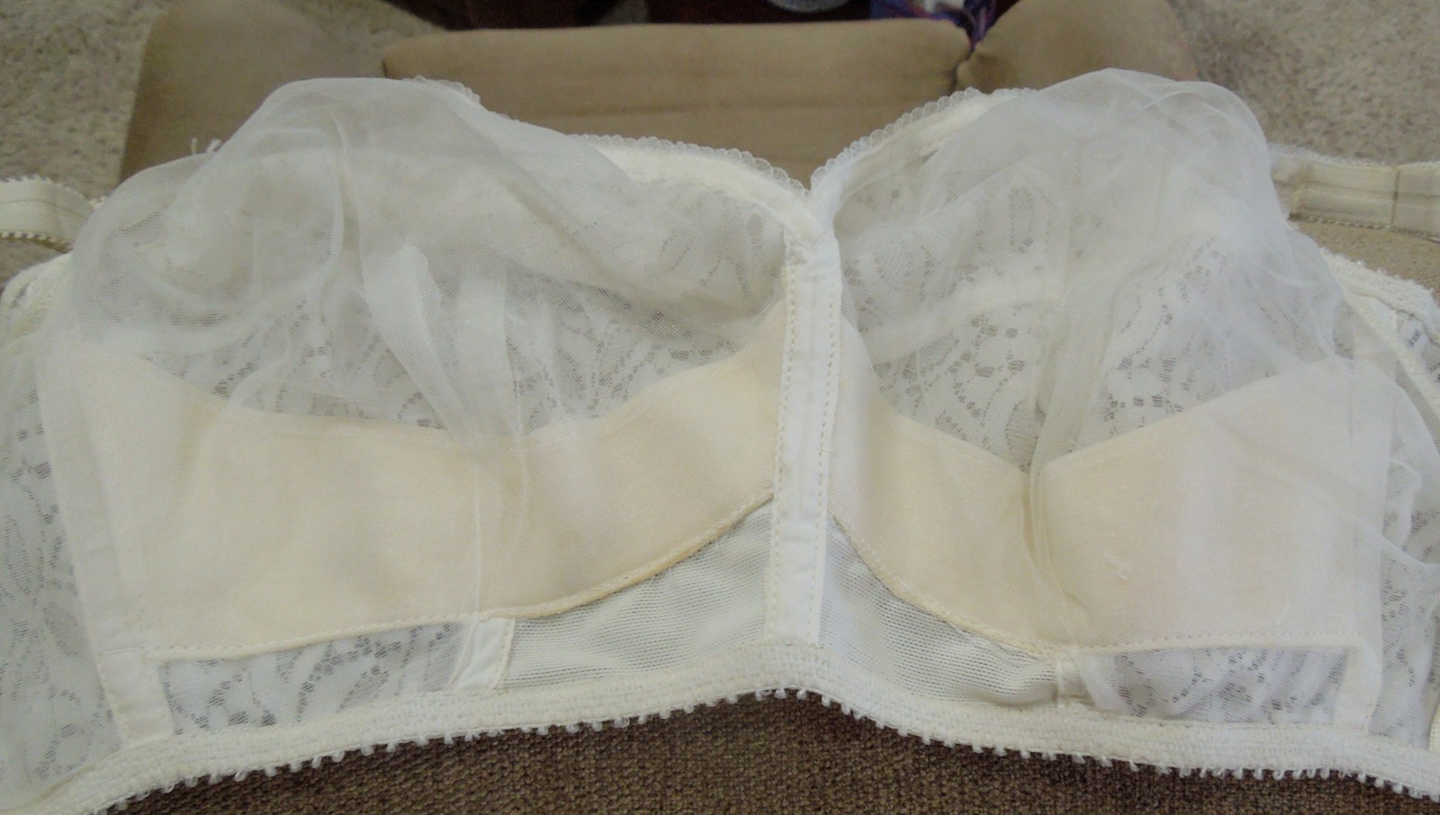 Vtg 1960s VPC Sexy Lacy Bra Size 32D ~ NWT ~ Never Worn ~ OLD STOCK RARE
