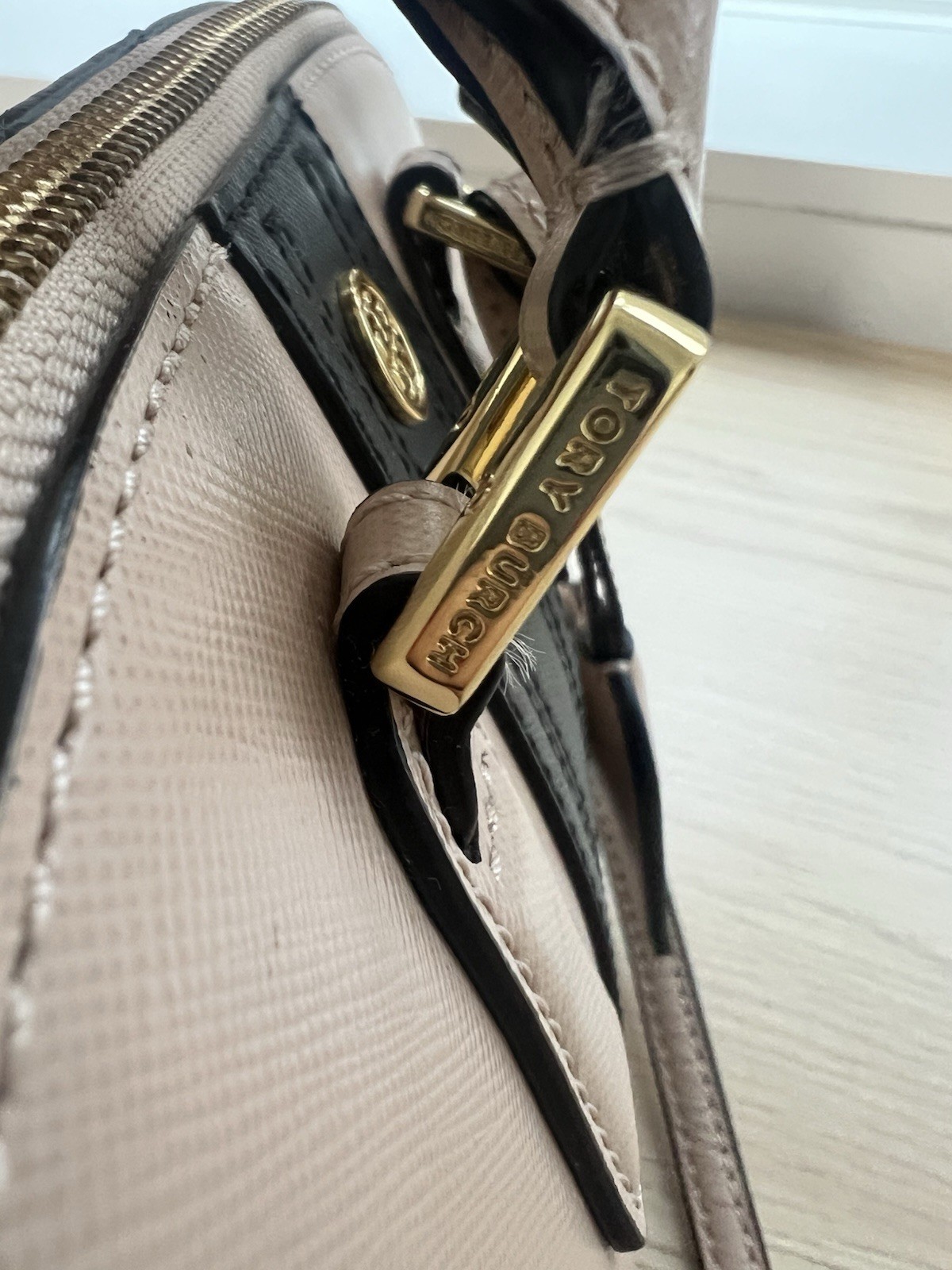 Tory Burch Robinson Mini Dome Bag – Tan/Pink With Black