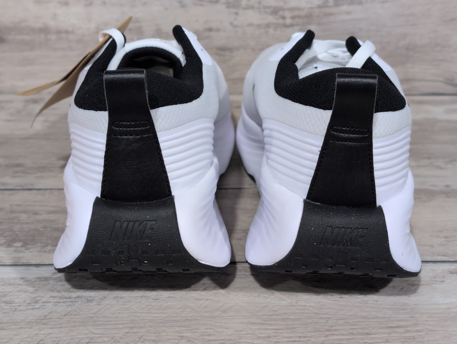 Nike Mens Shoes Size 15 Promina White Black NWT