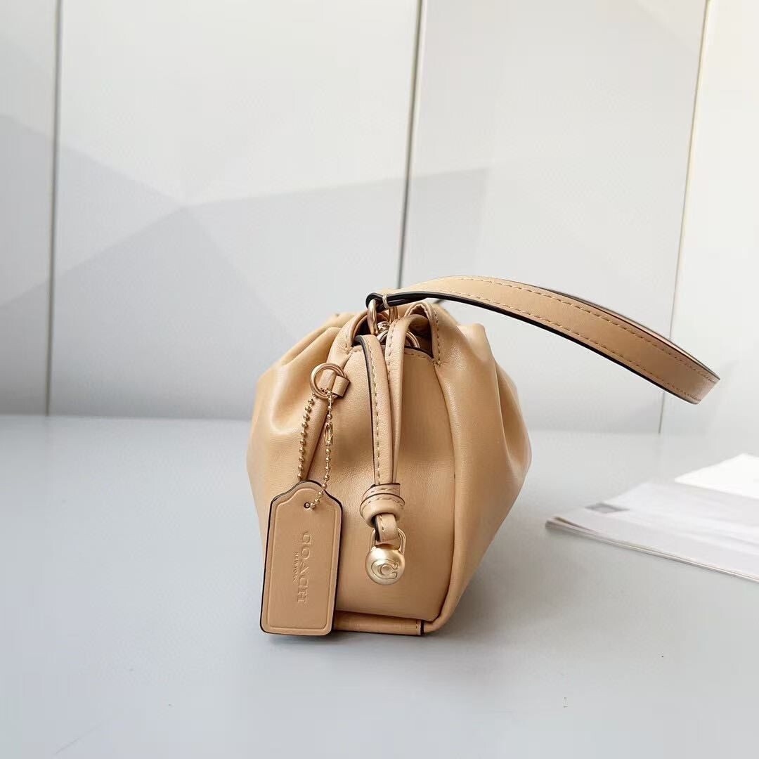 COACH Faye Shoulder Bag CV529 Outlet New Rushing Tan