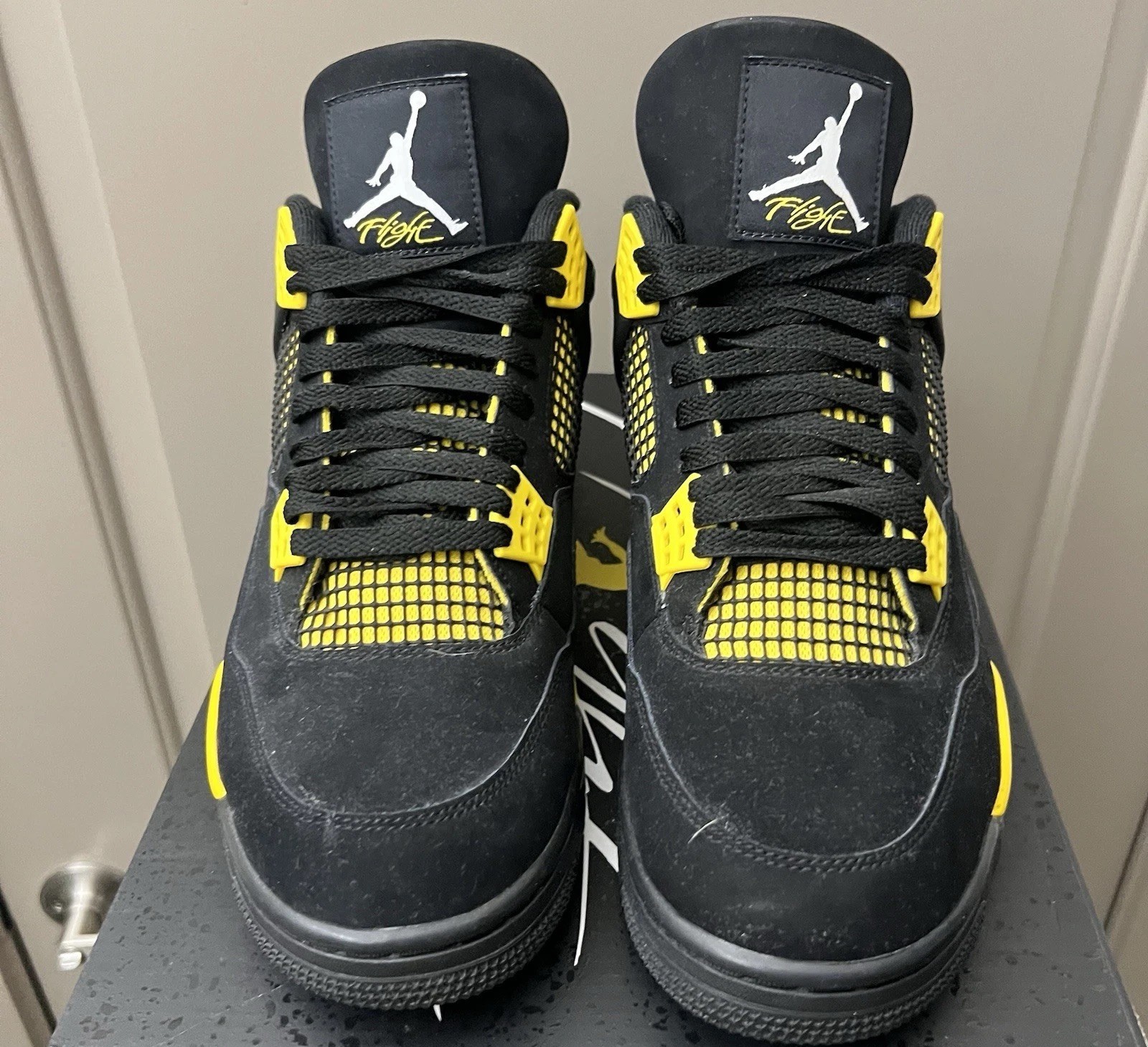 Air Jordan 4 Retro 2023 “Thunder” DH6927-017 Size 12M **no Box**