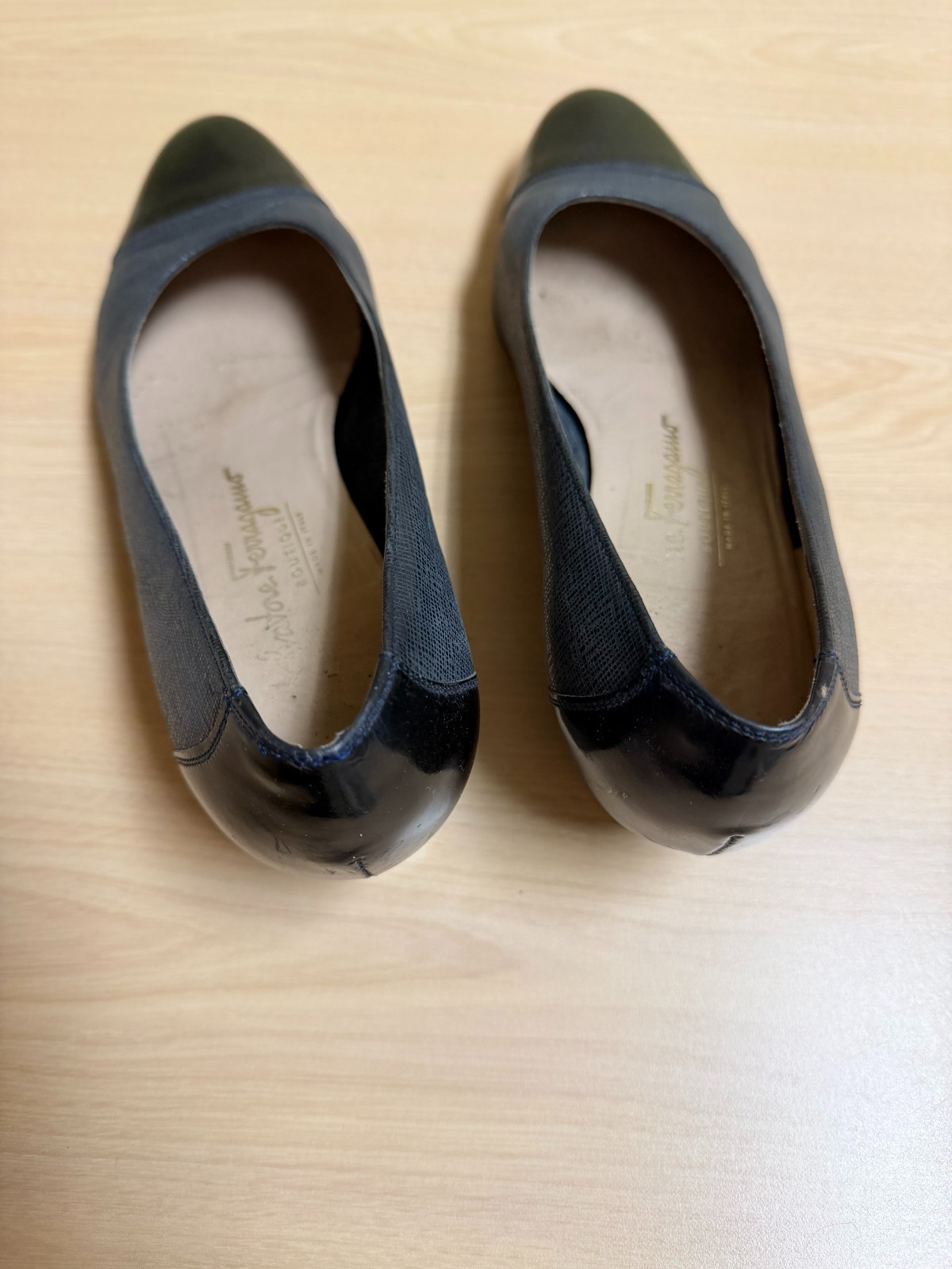 Salvatore Ferragamo Navy blue leather shoes size 7.5 B