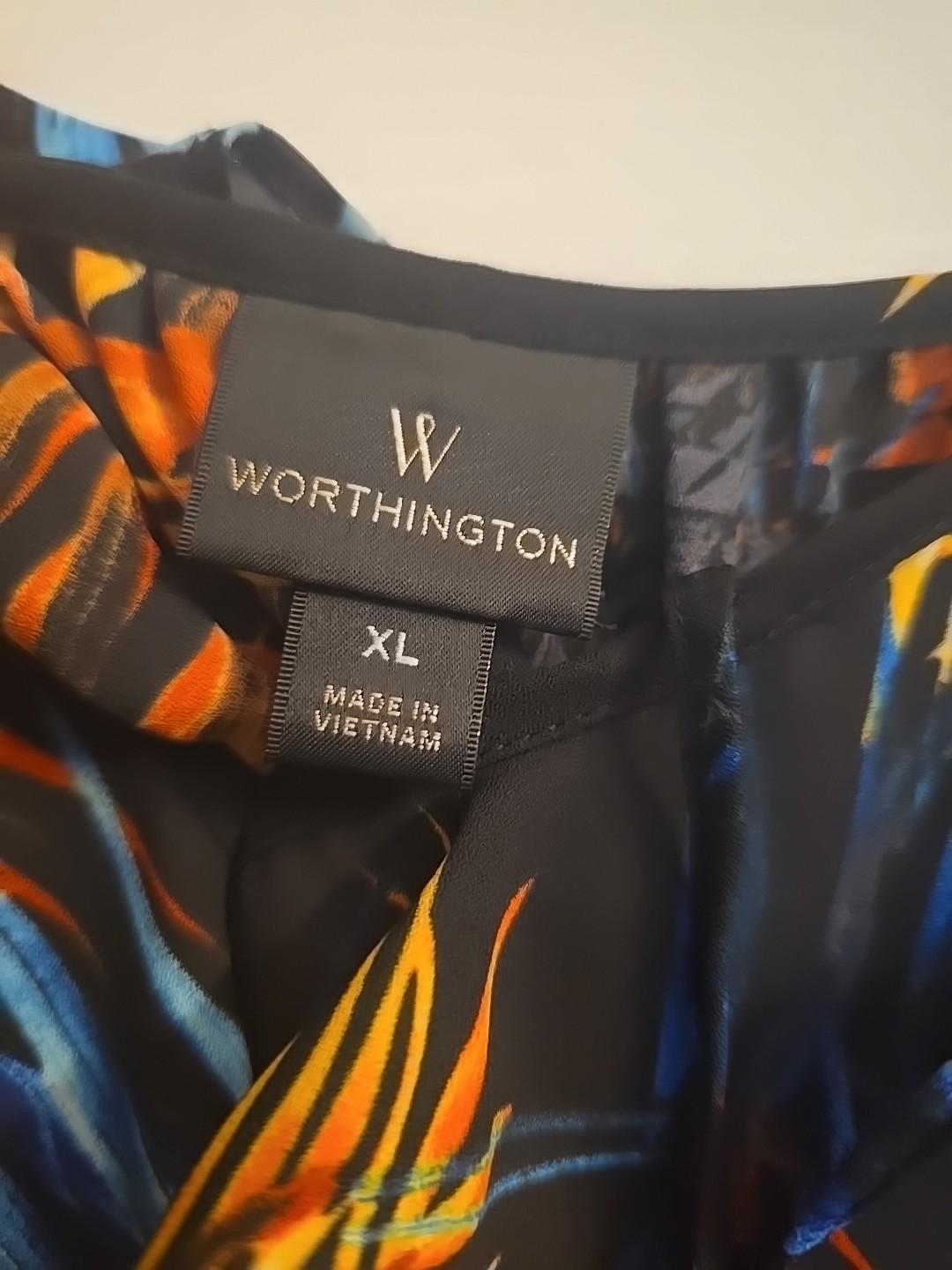 Worthington Top Size XL Black Palm Multi-color Tropical Print Women