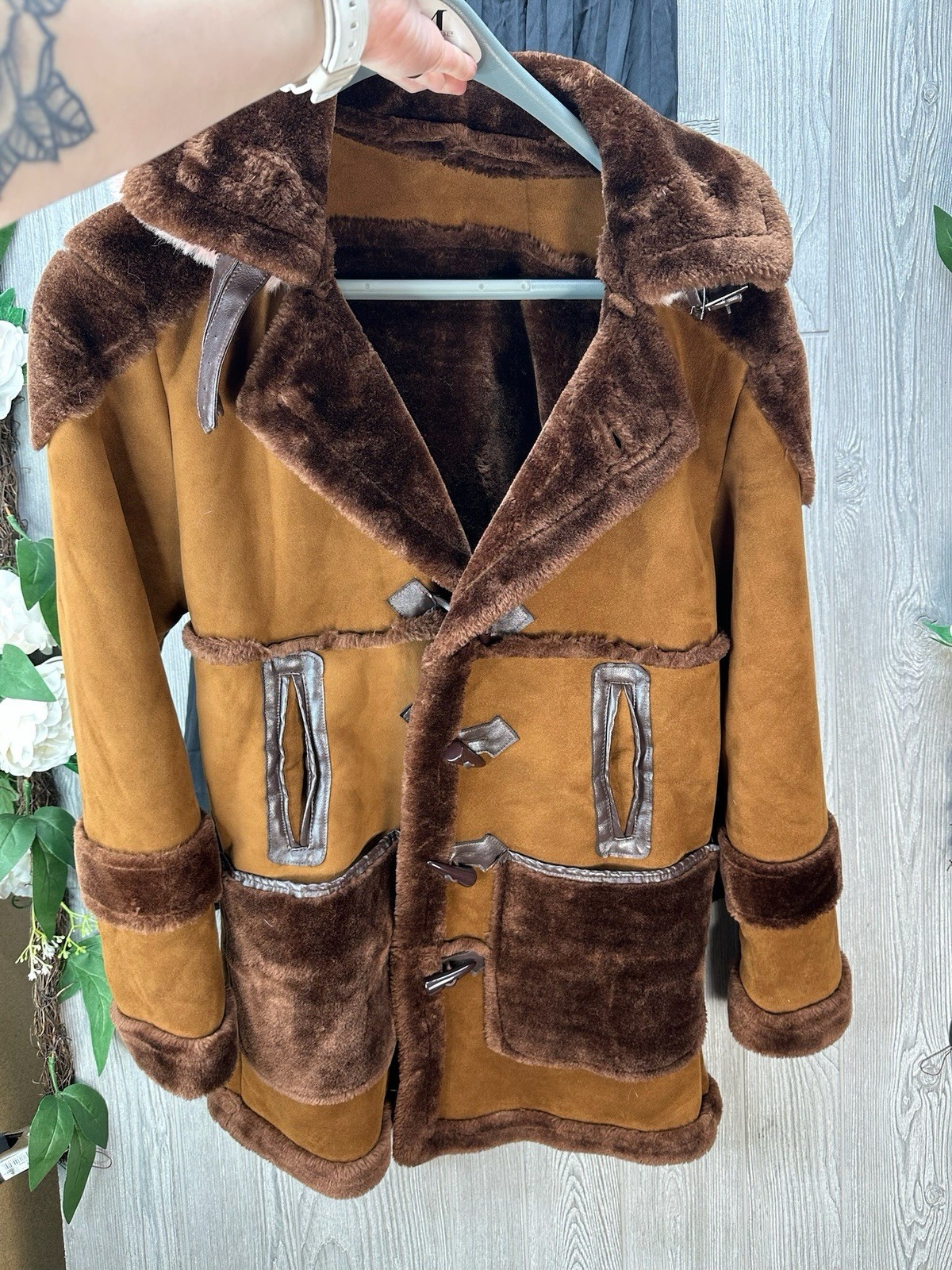 DENALI SHEARLING JACKET COAT FAUX FUR TAN BEIGE BROWN SIZE Medium Eskimo