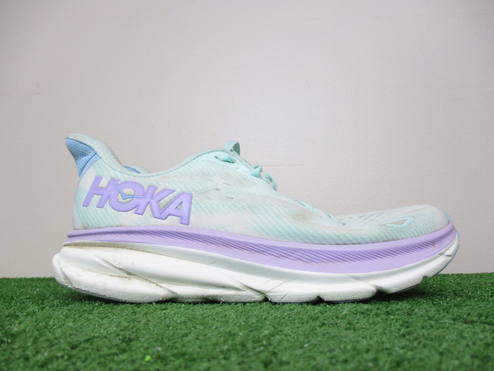 Hoka Clifton 9 Shoes Womens 9.5 Green Purple White Track Road Running Cushion *
