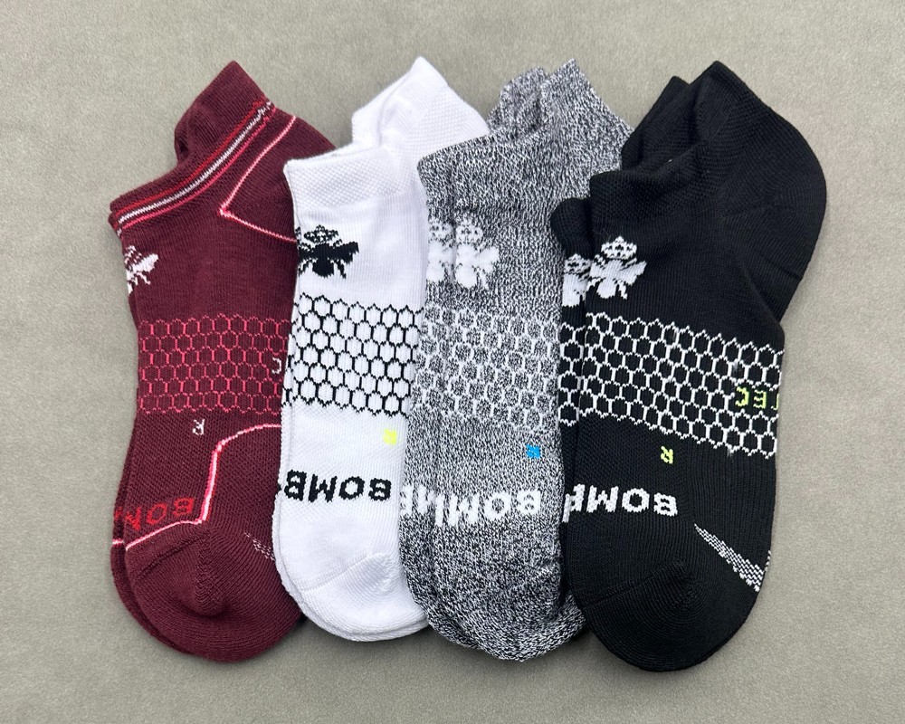 4 Pairs BOMBAS Men’s Performance Running Ankle Socks Size L Unisex 4 Colors Mix