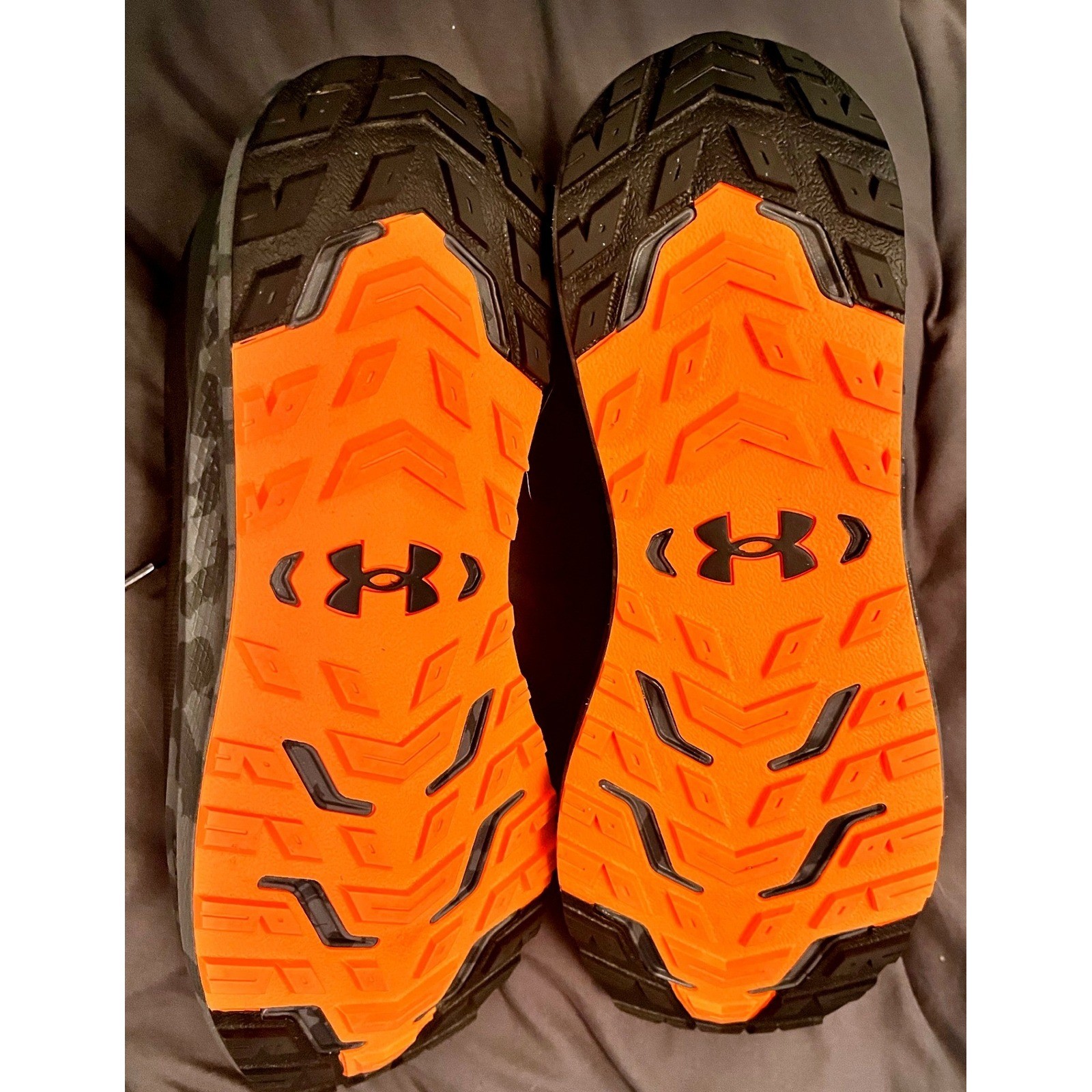 Under Armour Charged Bandit TR2 Mens Running Shoes Black/Orange Camo 3028371-001