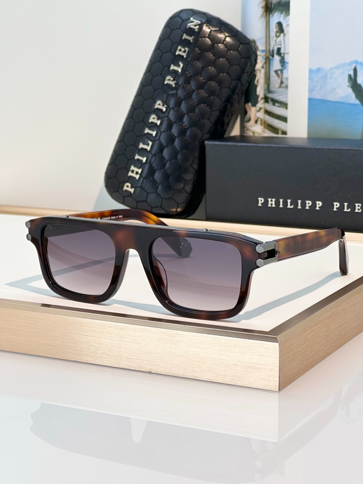 PHILIPP PLEIN Unisex Sunglasses – MODEL: VPP021 – SIZE:53口20-145