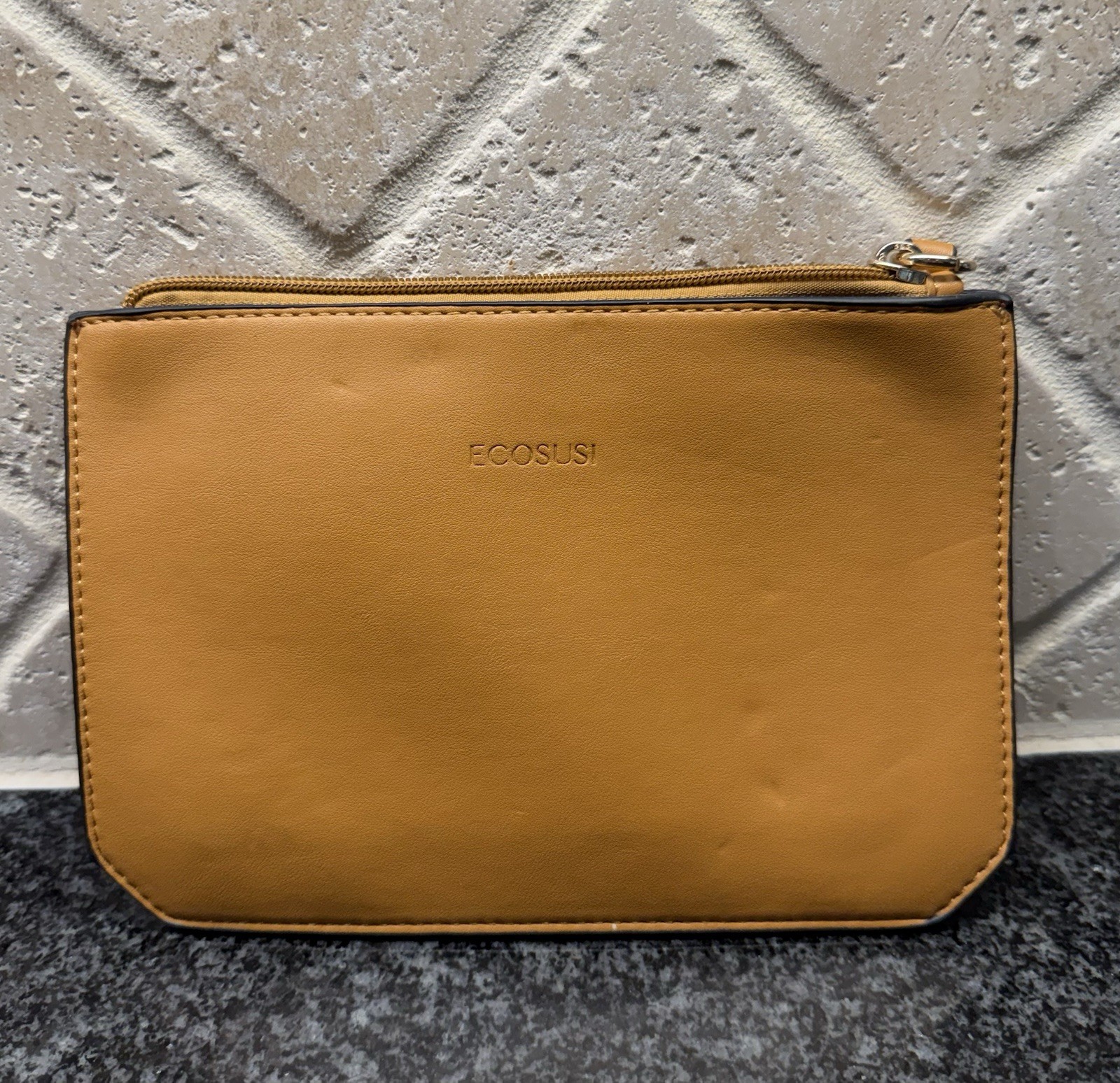 Ecosusi Brown Wristlet 8.75″x6″ Excellent Pre-Owned Condition Vegan Very Soft