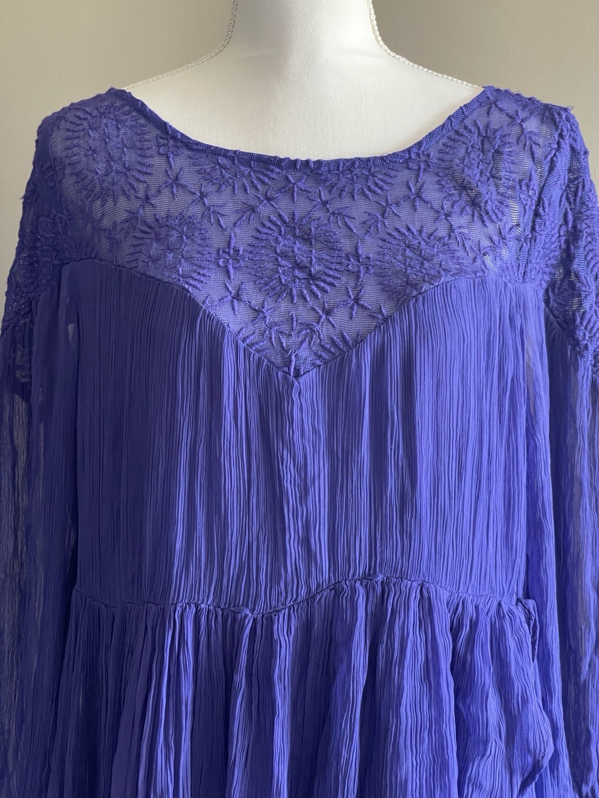 Sundance Woman’s Embroidered Long Ruffle Purple NWT Chiffon Maxi Dress Medium