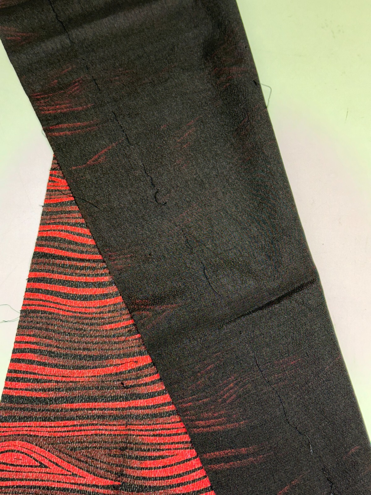 Japanese Vintage Kimono Fabric cloth Boro silk Red Black Tradition Dirt 57×7.4in