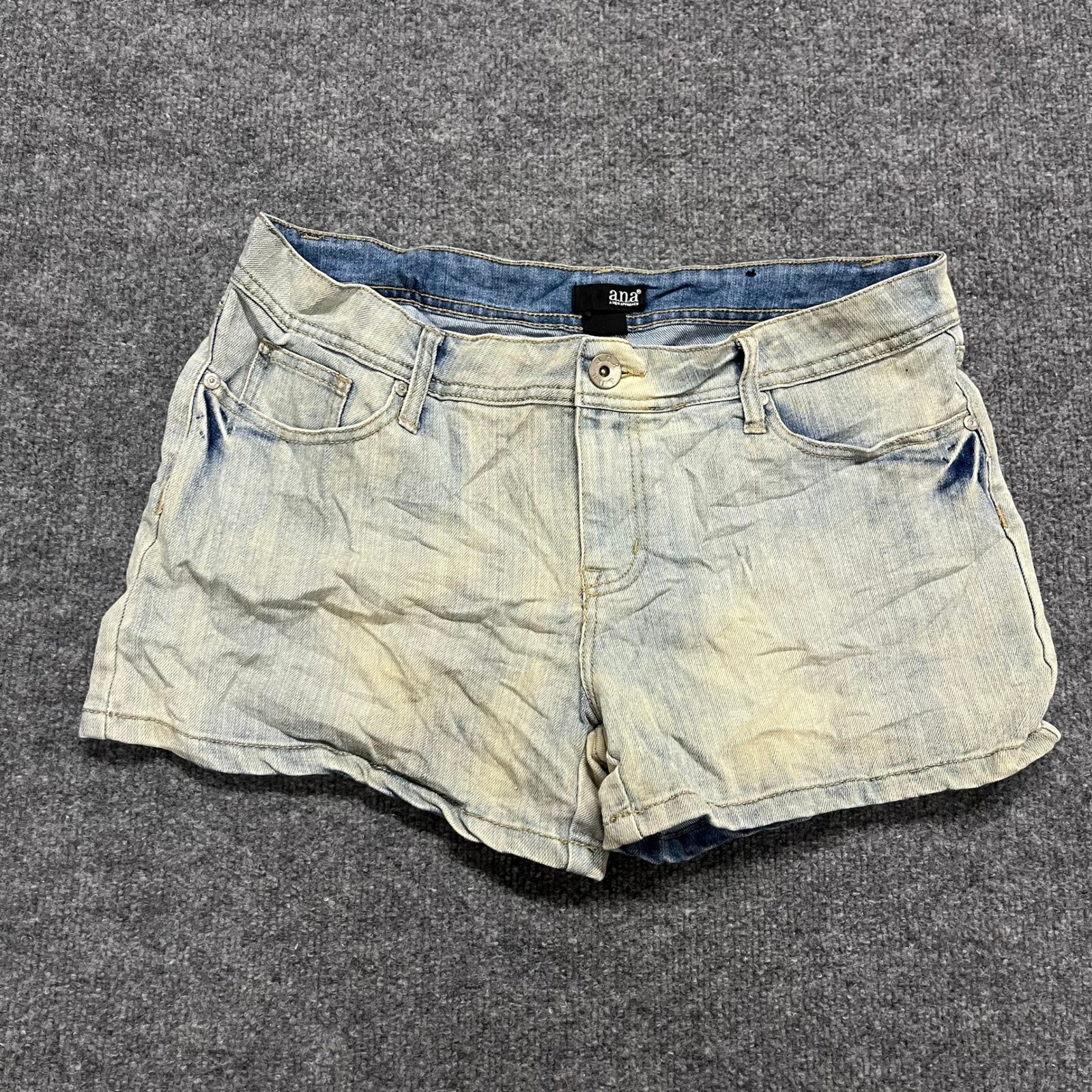 a.n.a Shorts Womens Size 14/32 Light Wash Denim Stretch Casual Stained