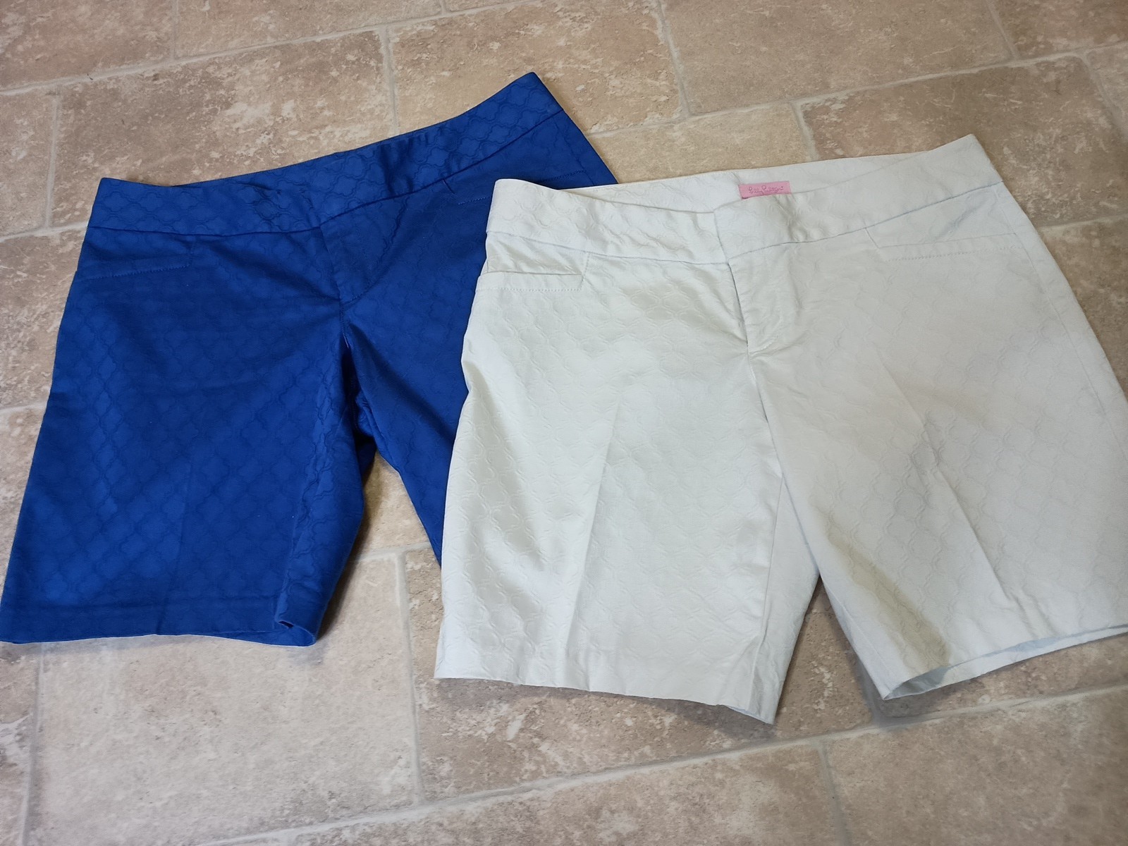2 Lilly Pulitzer Womens Gardinia Shorts Brilliant Blue& White Geometric Print 8