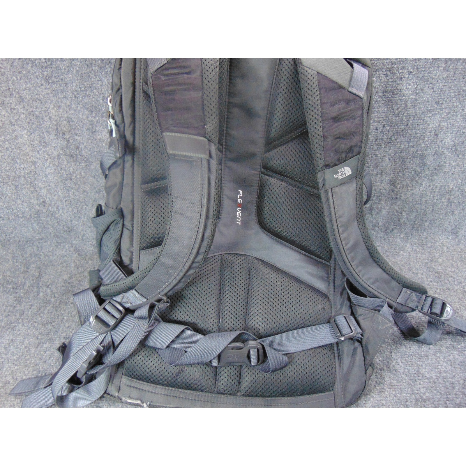 The North Face Recon Backpack Mens Black Teal FlexVent Daypack Hiking Bag Fray