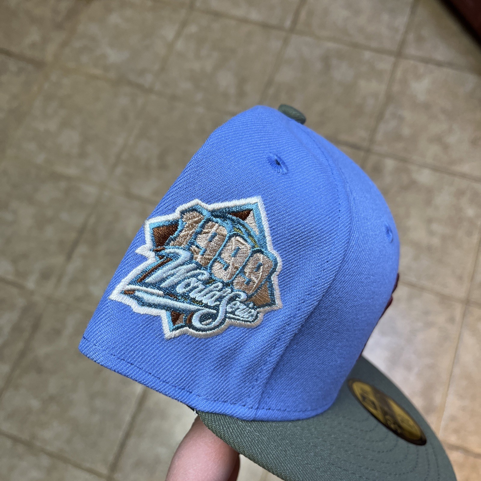 New Era Fitted Hat Club Exclusive 7 3/4 Great Outdoors NY Yankees 1999 WS Patch