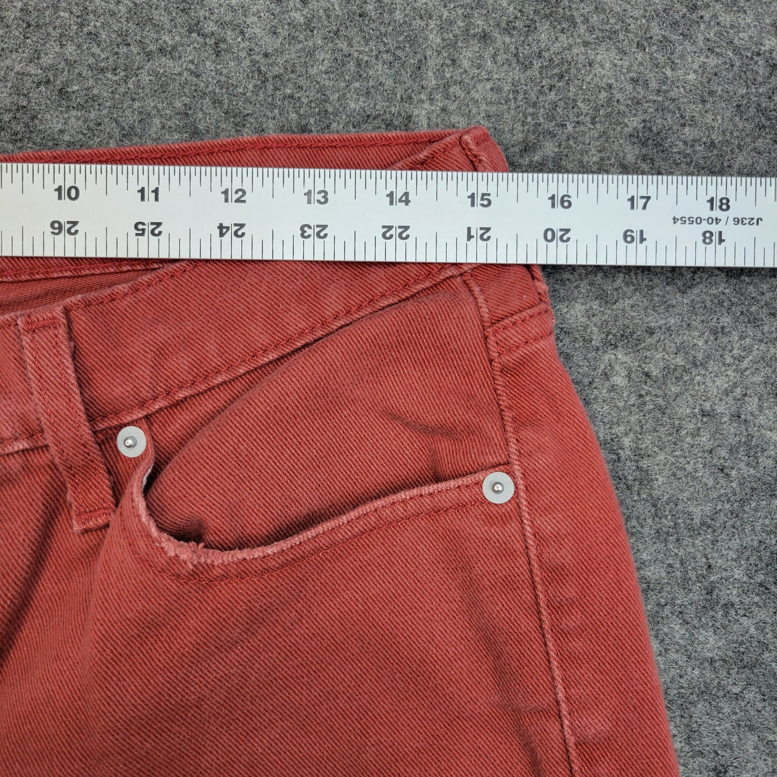 Levis 514 Jeans Mens 30×29 Red Denim White Tab Streetwear Festival Americana