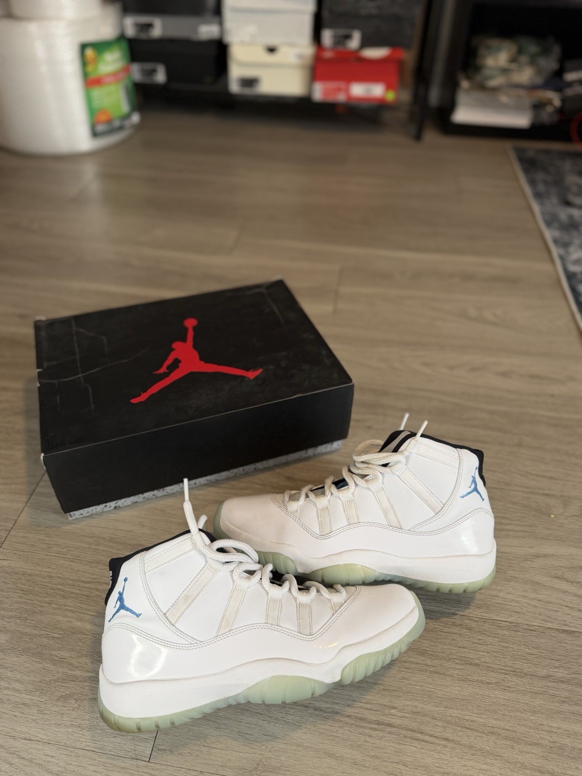 Nike Air Jordan 11 Retro Legend Blue 2014 White Black Blue Size 9.5 378037-117