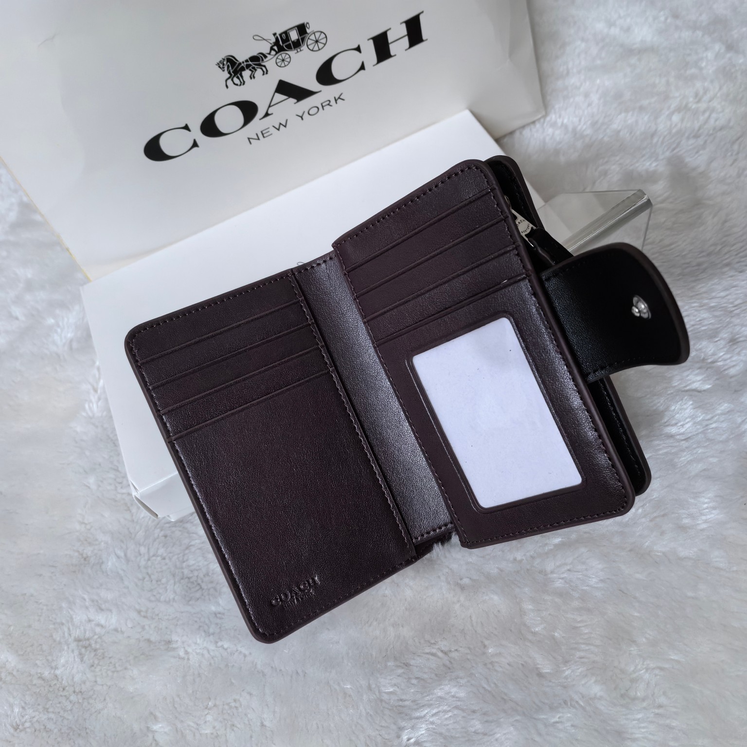 COACH Medium Corner Zip Wallet With Signature CM241 Black outlet New With Box