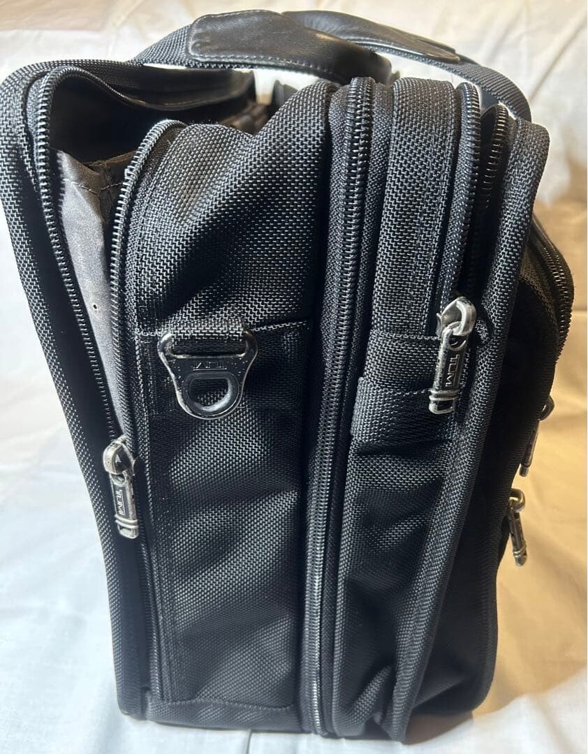TUMI 26160D4 Expandable Ballistic Nylon Laptop Briefcase Black 2 Way 17.3in