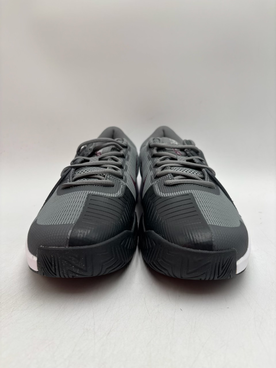 Nike ZOOM GP CHALLENGE 1 HC Men’s NEW Tennis Shoe Smoke Grey Multiple Sizes NIB