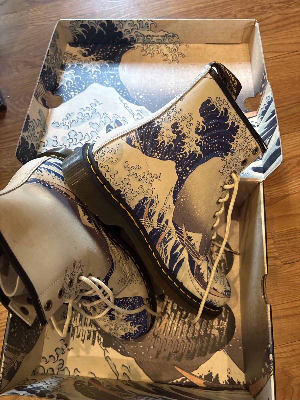 Dr. Martens 1460 The Met The Great Wave Limited Edition Leather Boots EU 45 BNWT