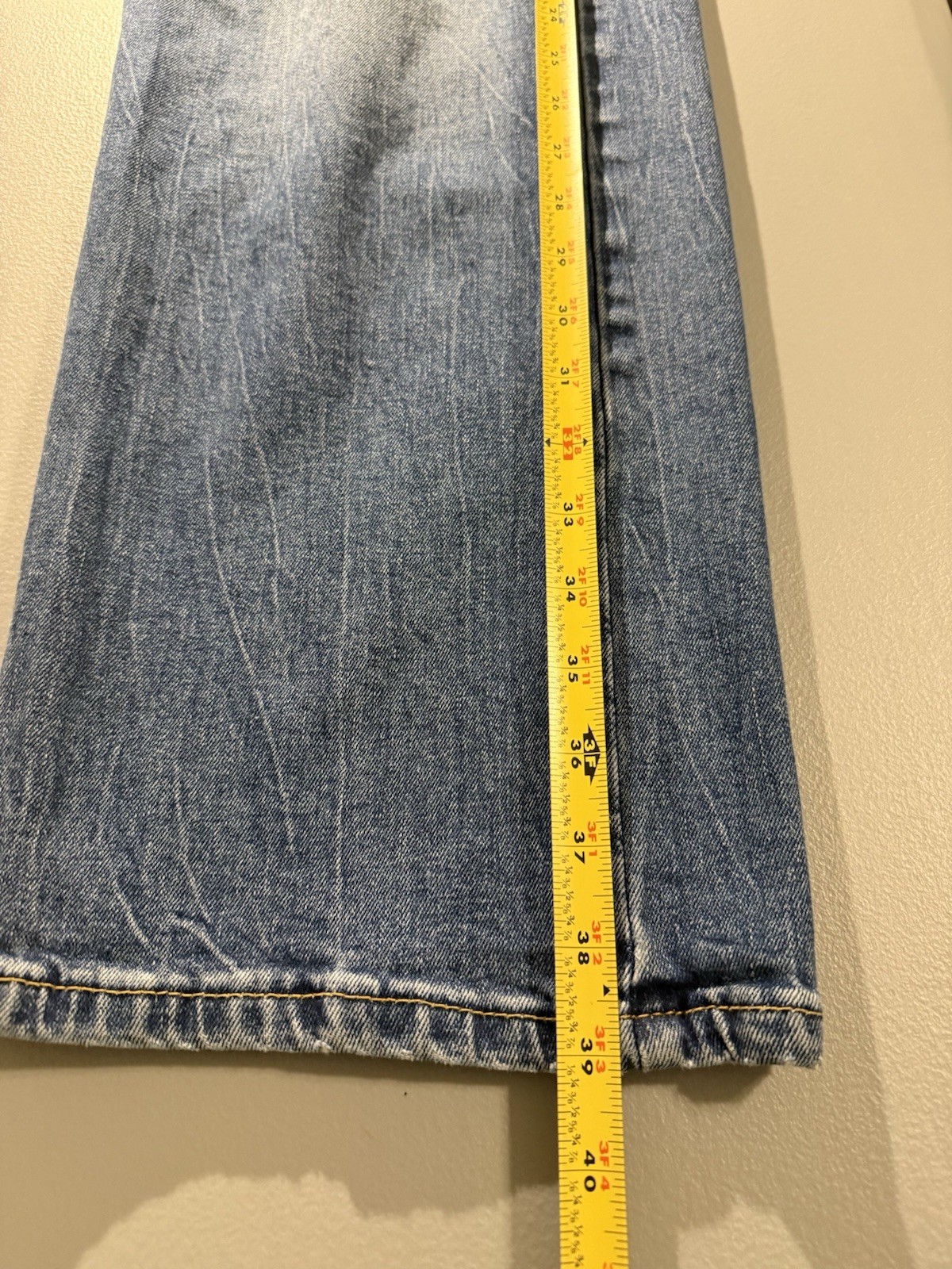 Levi’s 569 Loose Straight 38×30 (38×28) Medium Wash Denim Jeans