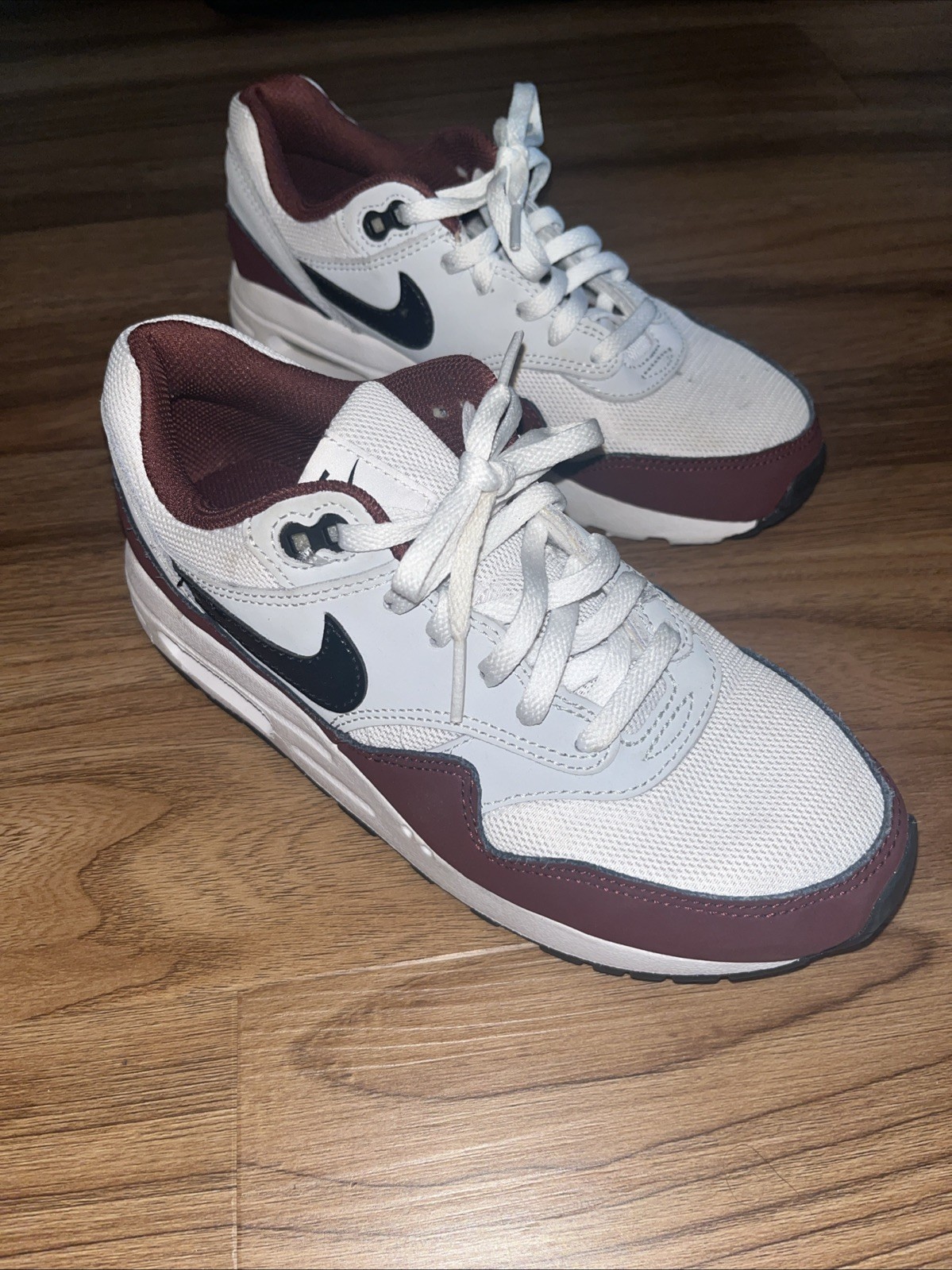 Nike Shoes Boys 4.5Y White Red Air Max Dark Team Lace Up Sneakers Kids Youth