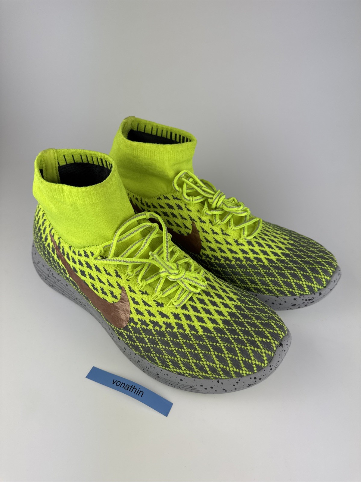 Nike LunarEpic Flyknit Shield Men’s Volt/Gray Sneaker 849664-700
