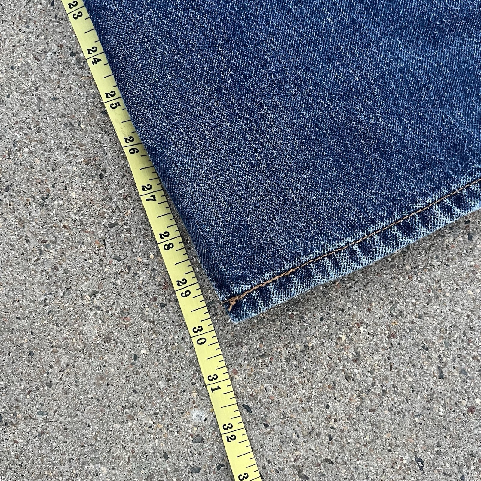 Levi’s Women’s Blue Denim Low Rise Straight Jeans, Regular Fit, Size 30
