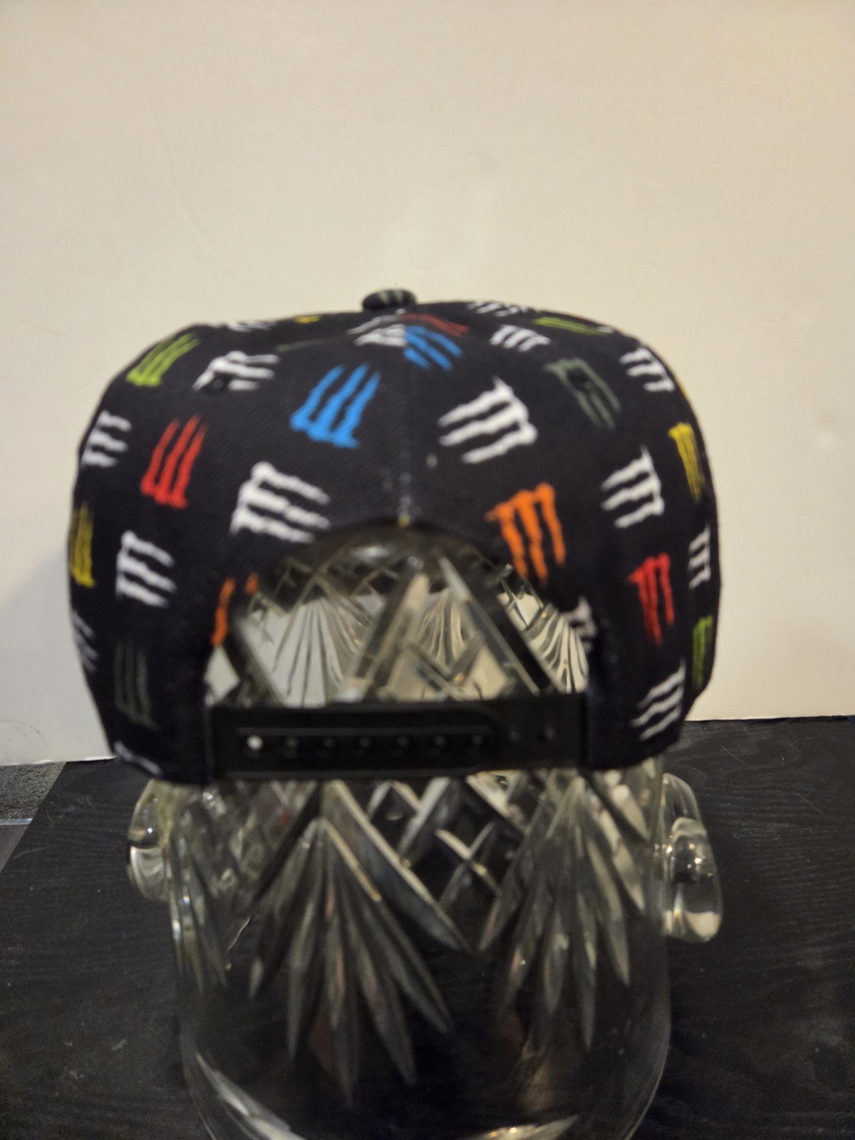 MONSTER ENERGY BLACK & MULTI COLOR NEW ERA ADJUSTABLE BASEBALL HAT. NEW